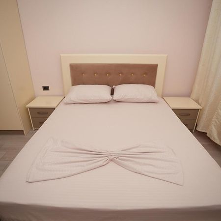 Marika Apart Hotel Golem  Bagian luar foto