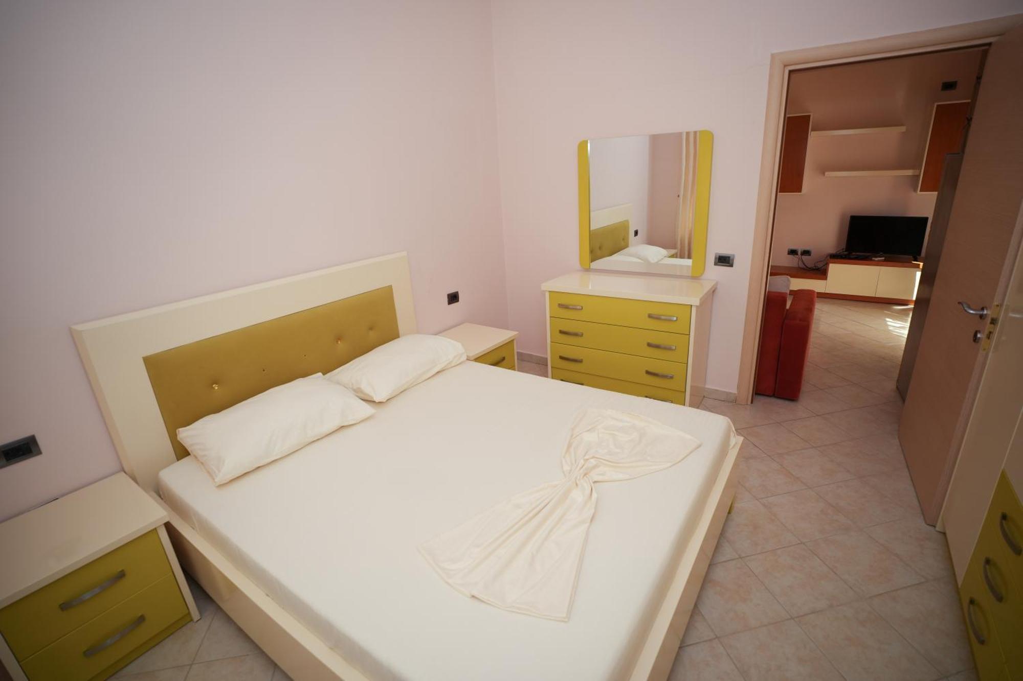 Marika Apart Hotel Golem  Bagian luar foto